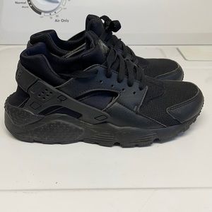 Nike huarache shoes